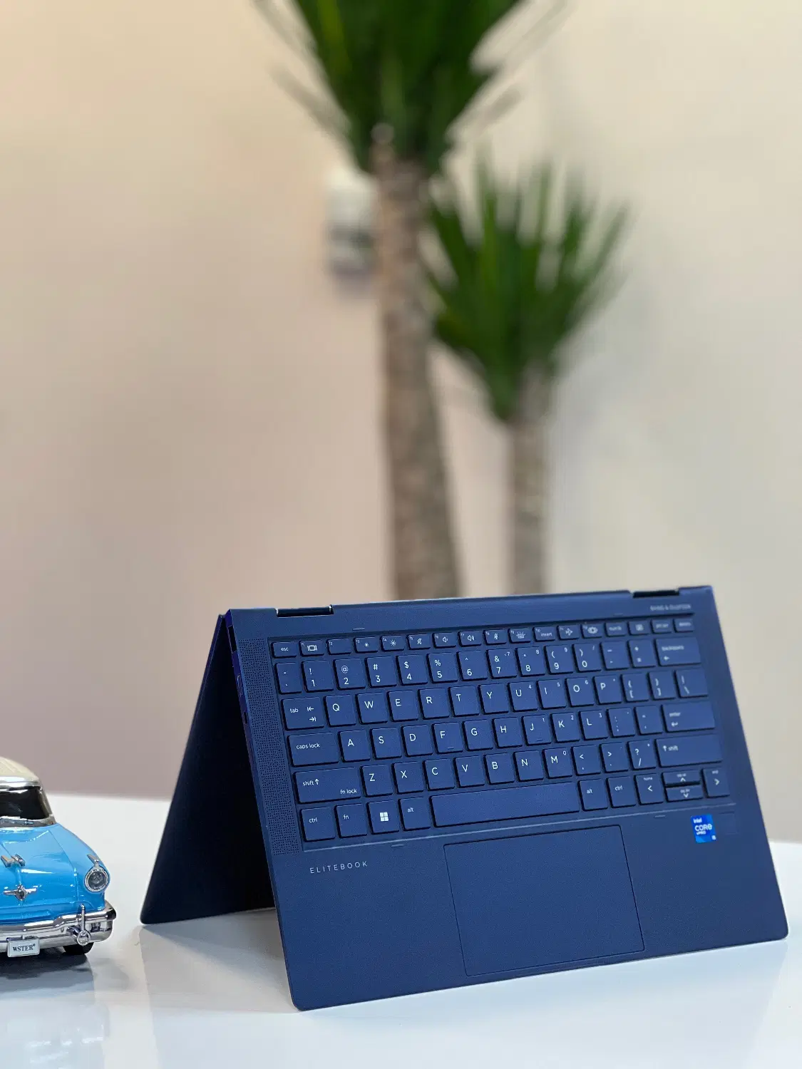 Hp dragon fly|رایانه همراه|تهران, فلسطین (میدان انقلاب)|دیوار