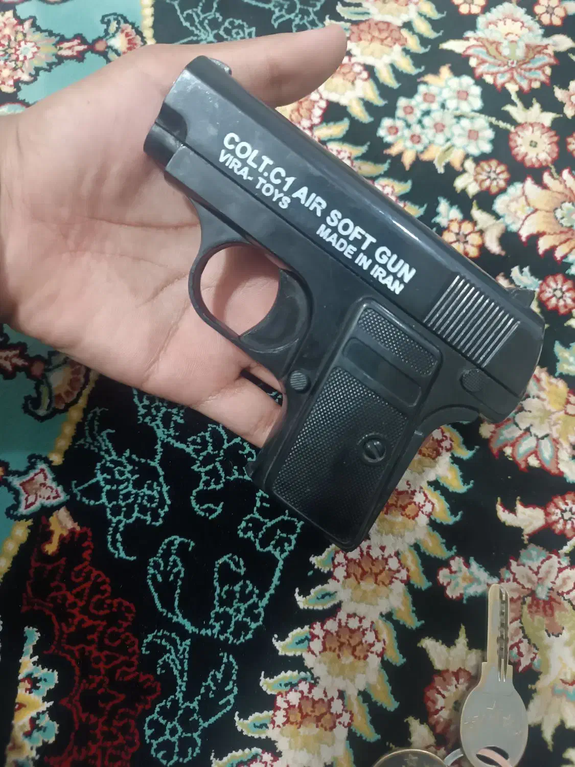 کلت فلزی فقط دسته ش لاک محکمه خوبه|اسباببازی|زابل, |دیوار