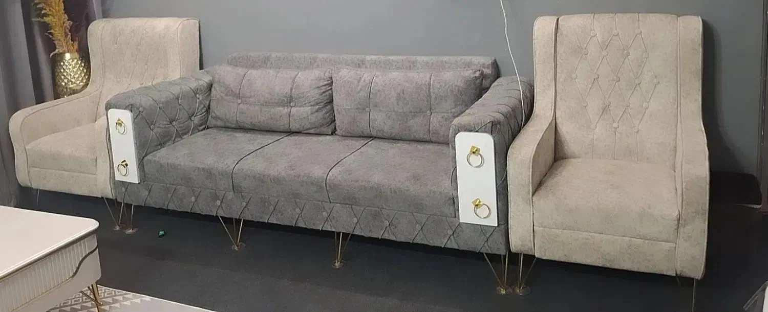 مبل چستر پایه فلزی|مبلمان خانگی و میز عسلی|شیراز, پودنک|دیوار