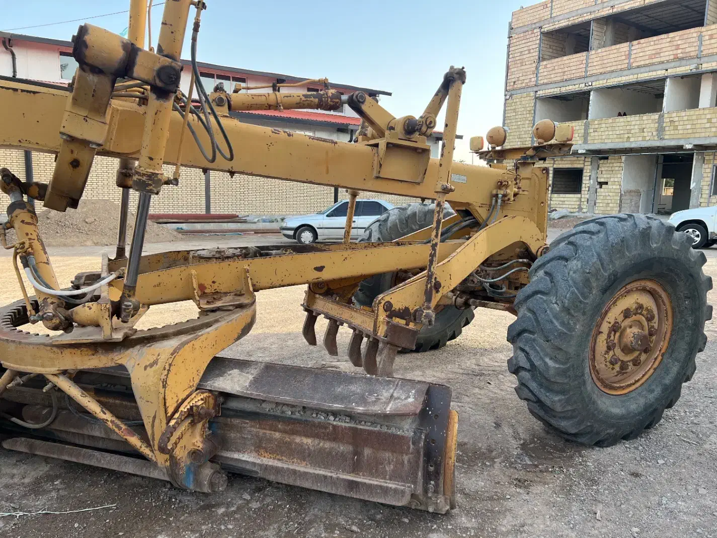 گریدر ۵۰۵ کوماتسو عروسک|خودرو سنگین|تهران, دکتر هوشیار|دیوار
