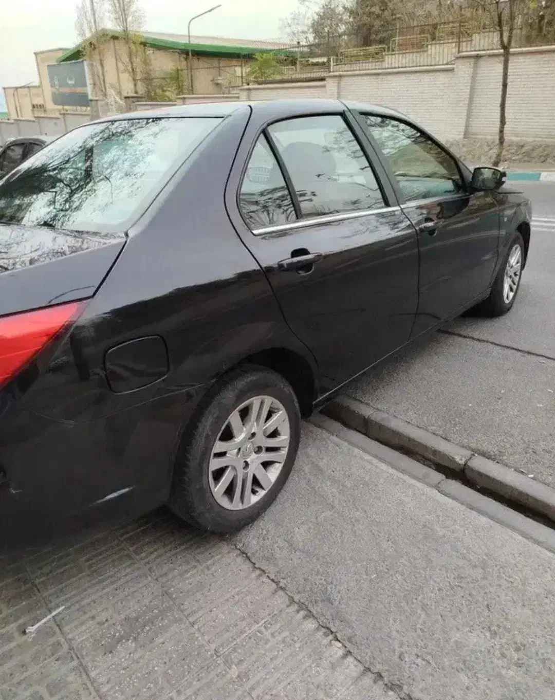 دنا بی رنگ شاسی سالم مدل 95|خودرو سواری و وانت|گرگان, |دیوار