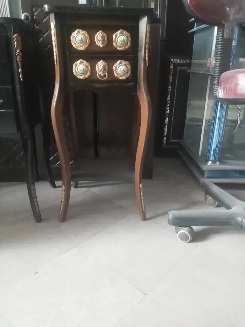 میز تلفن|میز تلفن|یزد, |دیوار