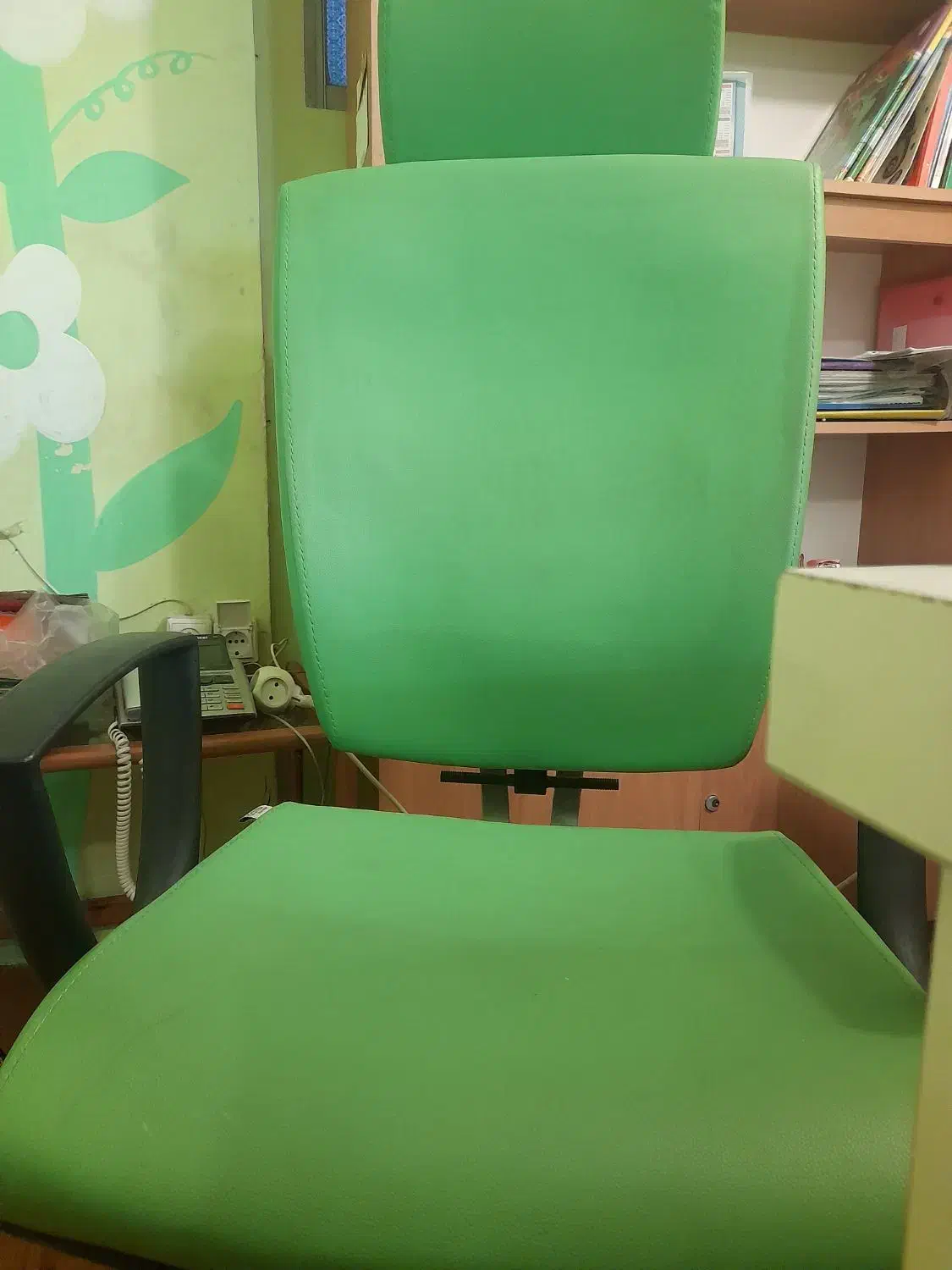 میز و صندلی اداری|دفتر کار|رشت, بلوار گیلان|دیوار