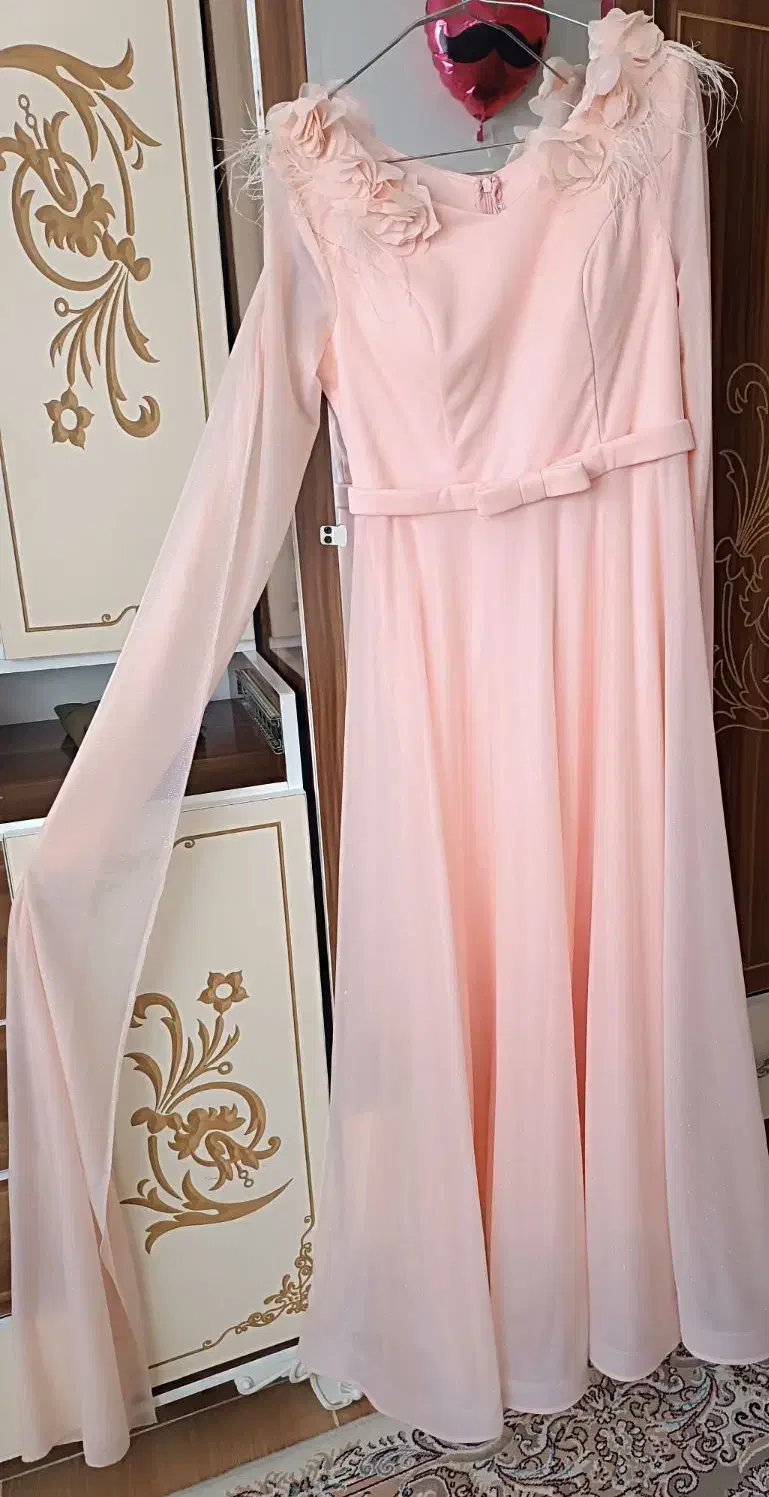 لباس مجلسی|لباس|اسفراین, |دیوار