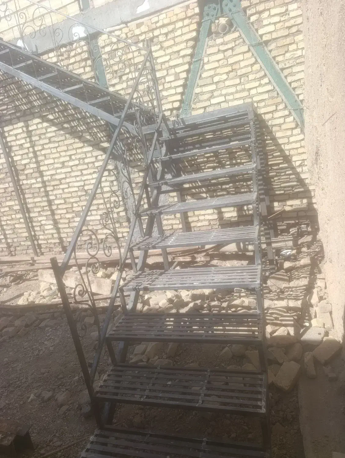 راه پله ساختمان|مصالح و تجهیزات ساختمان|کاشمر, |دیوار