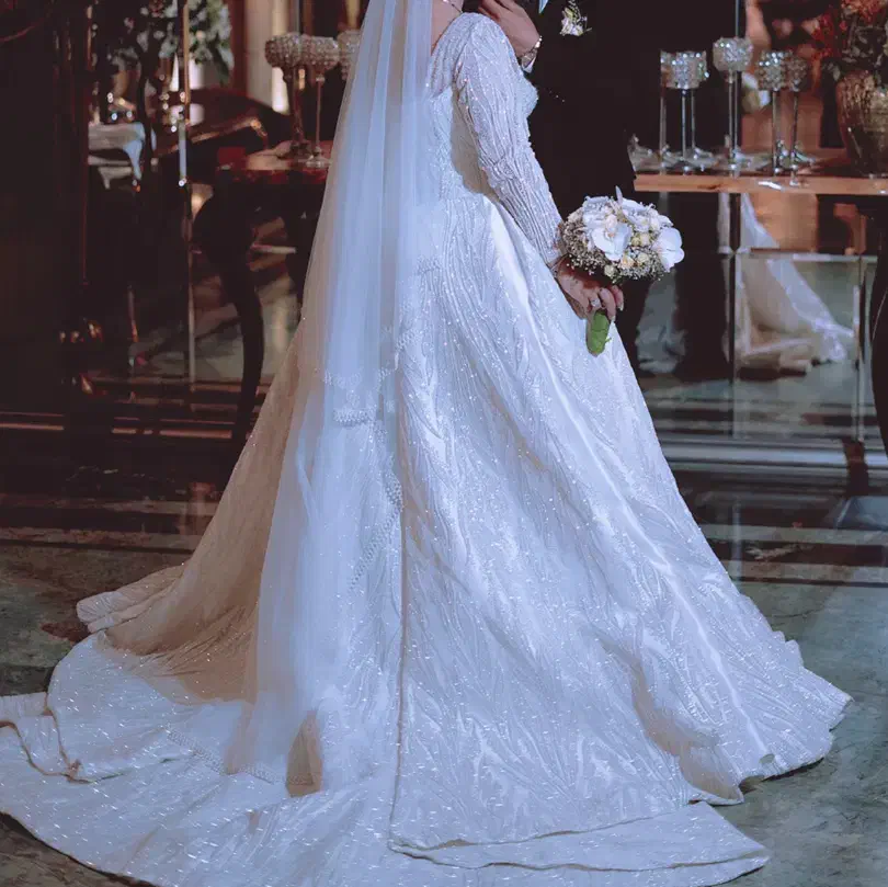 لباس عروس فروشی برای عروس ها و سالن های زیبایی|لباس|تهران, تهرانپارس جنوبی|دیوار