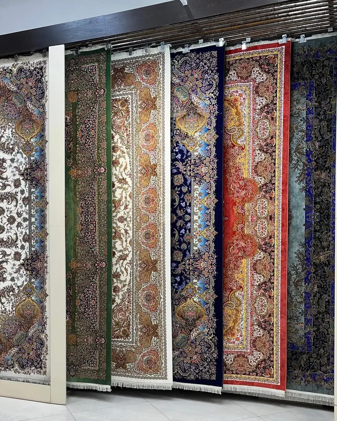 فرش اصلی نقش نفیس  گارانتی 10سال|فرش|شیراز, تندگویان|دیوار