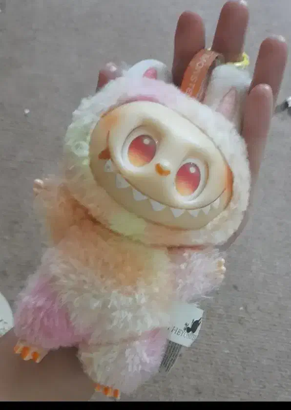 لبوبو|اسباب‌‌بازی|گلبهار, شهر جدید گلبهار|دیوار