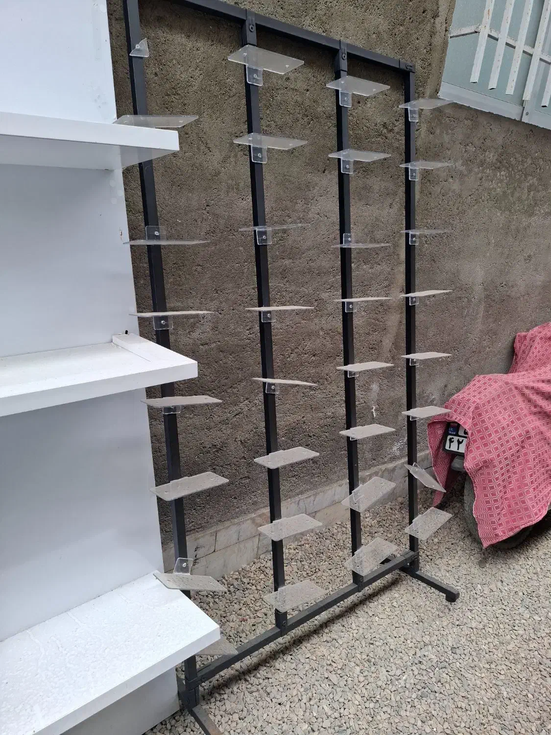 استند کفش و کتانی در حد نو بدون خرابی|فروشگاه و مغازه|رشت, احمد گوراب|دیوار