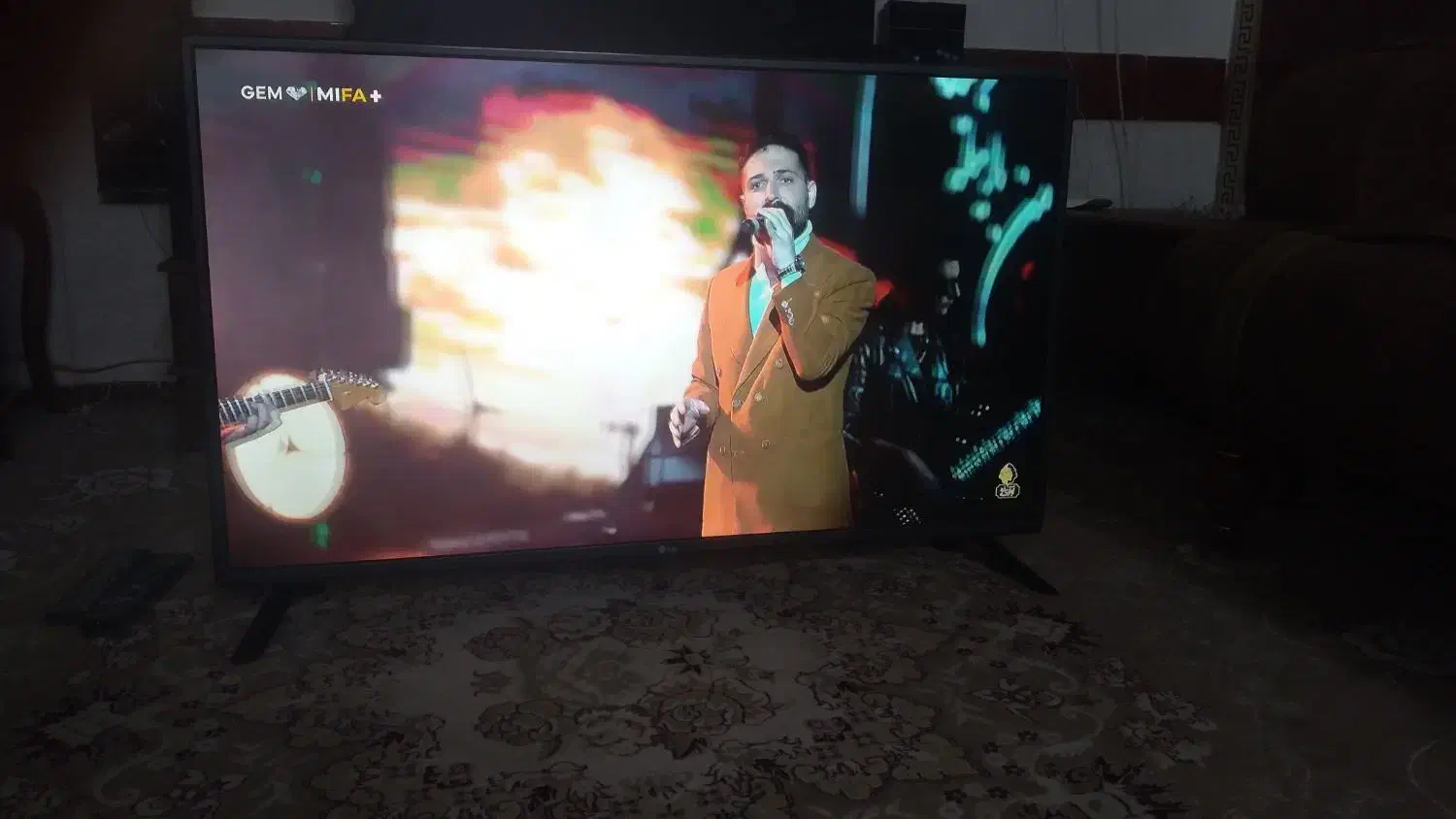 تلویزیون ۴۲ ال جی|تلویزیون و پروژکتور|قزوین, |دیوار