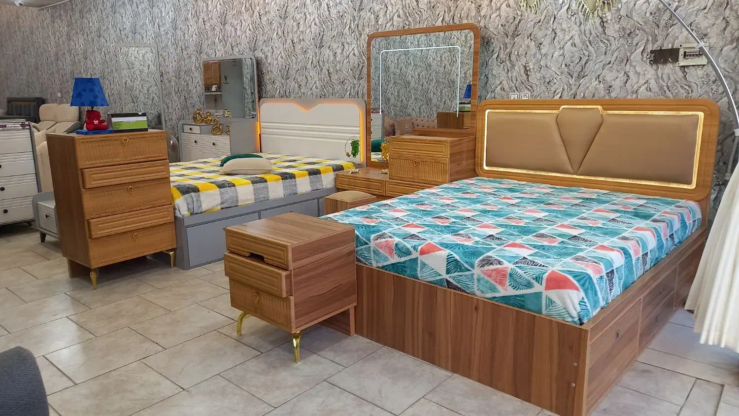 سرویس خواب به قیمت تولیدی مناسب جهیزیه عروس|تخت و سرویس خواب|زنجان, |دیوار