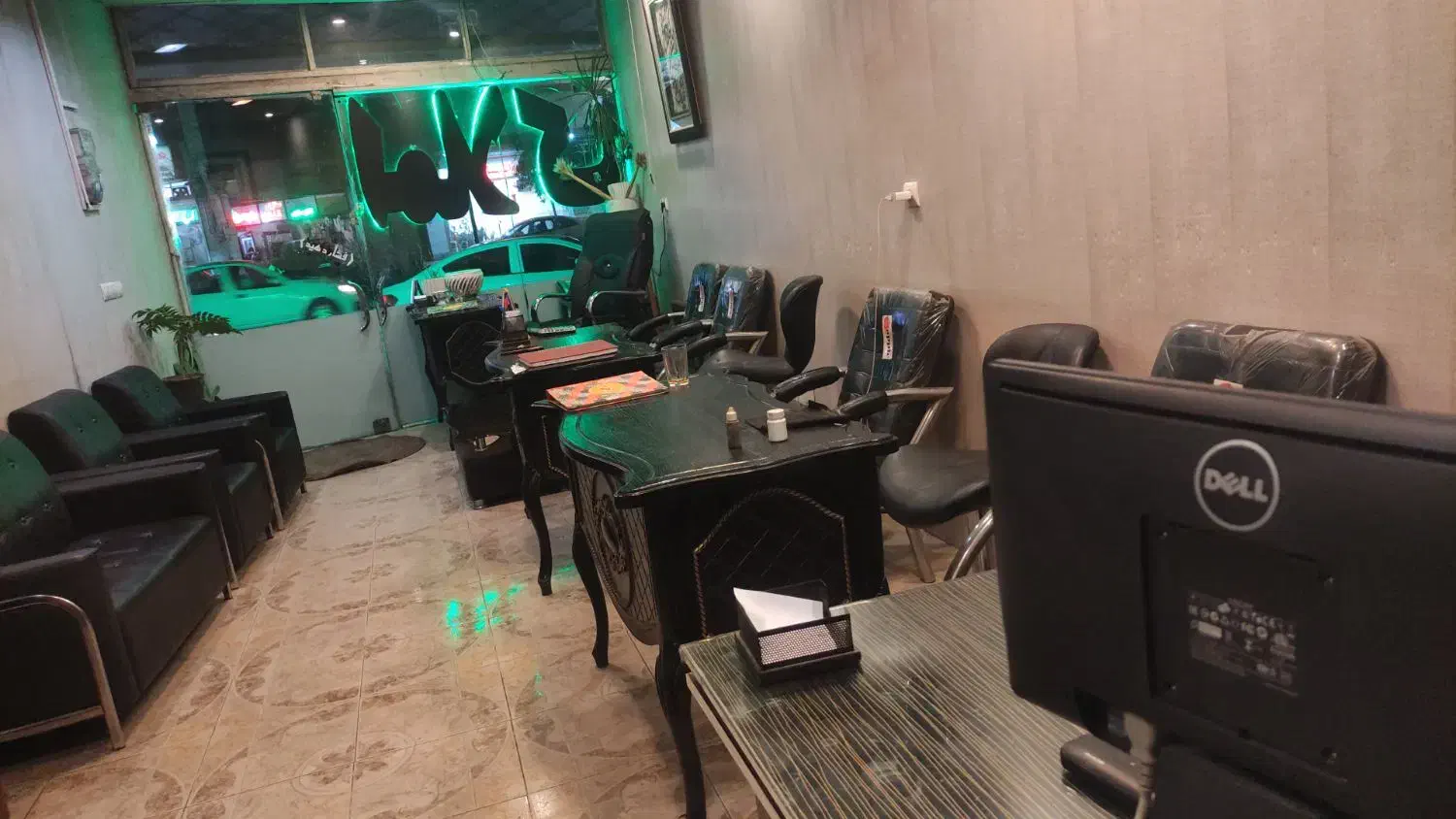 استخدام خانم جهت مشاور و منشی و ویزیت حضوری|استخدام اداری و مدیریت|مشهد, رستگار|دیوار