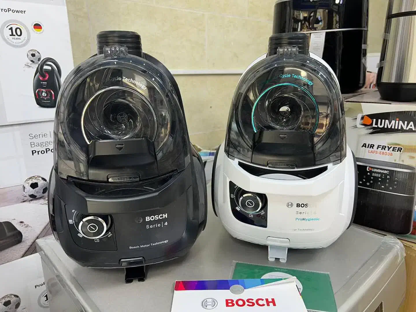 جاروبرقی از برند بوش  هوشمند اصلی|جاروبرقی، جارو شارژی، بخارشو|سبزوار, فیاض|دیوار