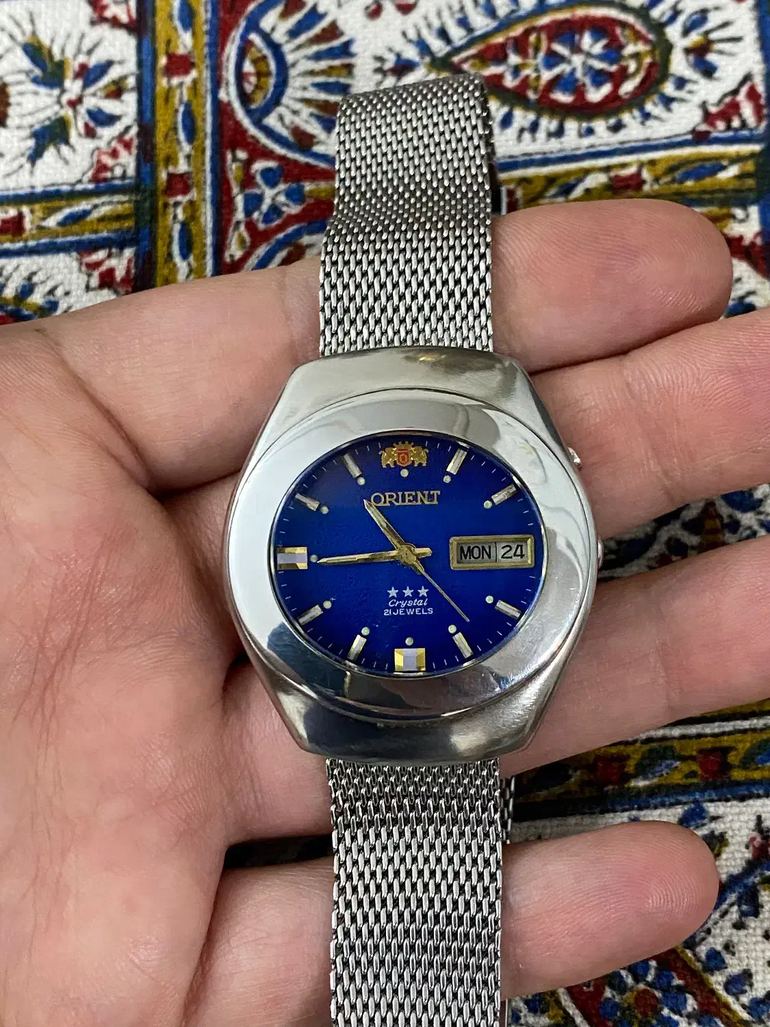 اورینت آپولو|ساعت|اندیشه, اندیشه فاز ۳|دیوار