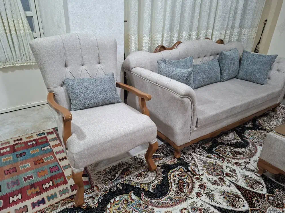 رنگ کاری و مصنوعات چوبی و تعمیر روکوبی مبل|خدمات پیشه و مهارت|کازرون, |دیوار