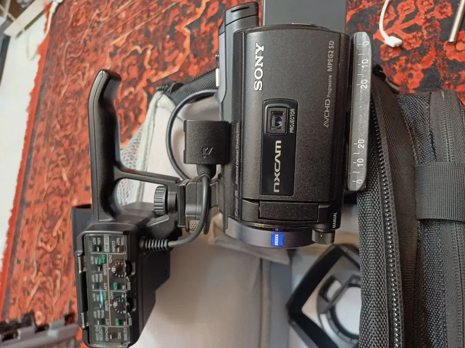 دوربین سونی اچ دی مجهز و سالم|دوربین عکاسی و فیلم‌برداری|کرج, شهرک رازی (حصارک)|دیوار