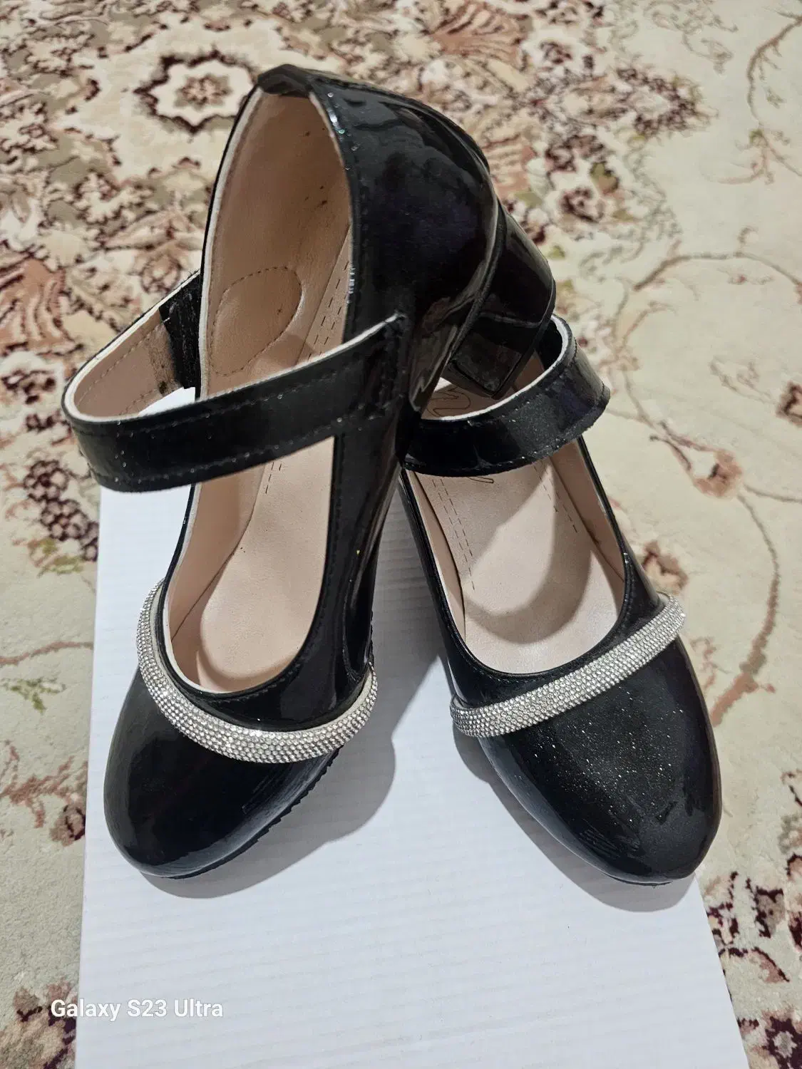 کفش بچه گانه سایز ۳۴،۳۵|کفش و لباس بچه|میانه, |دیوار