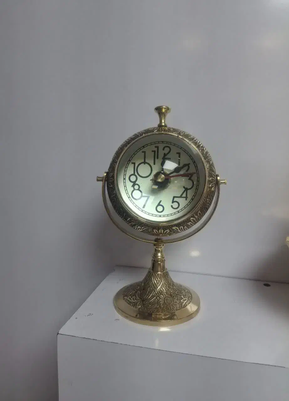 ساعت رومیزی دورو برنجی خارجی وزن ۱/۲۰۰ گرم|کلکسیون اشیاء عتیقه|پاکدشت, پاکدشت (مامازند)|دیوار