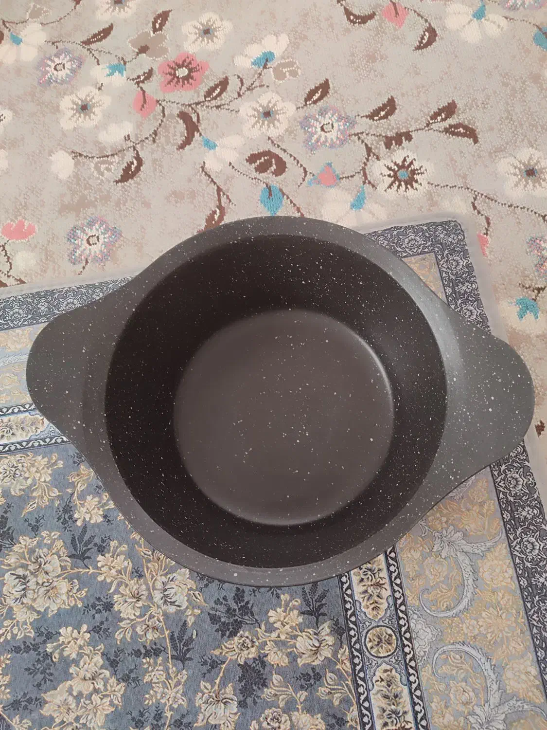 ۴ قابلمه ۱ تابه|ظروف پخت‌وپز|مریوان, |دیوار