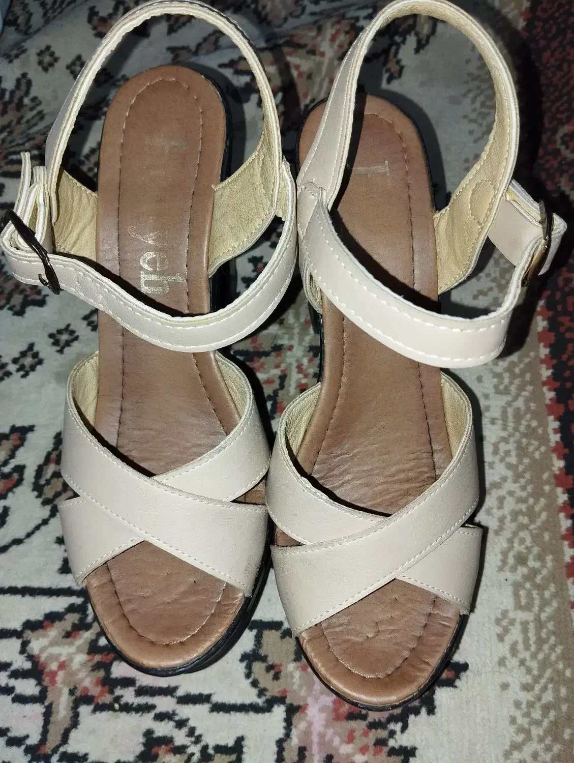 کفش و صندل در حد نو هستن|کیف، کفش، کمربند|اصفهان, قهجاورستان|دیوار