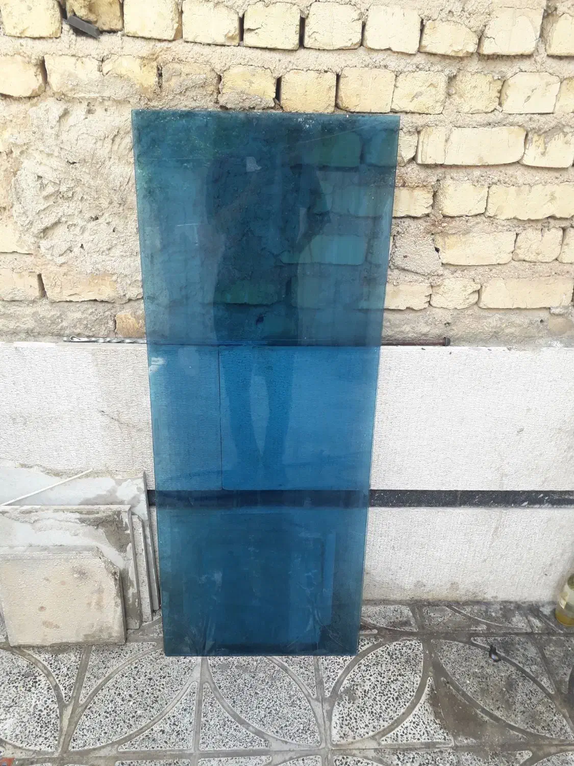 ۲ شیشه|آینه|شیراز, شهدای شهرک سعدی|دیوار