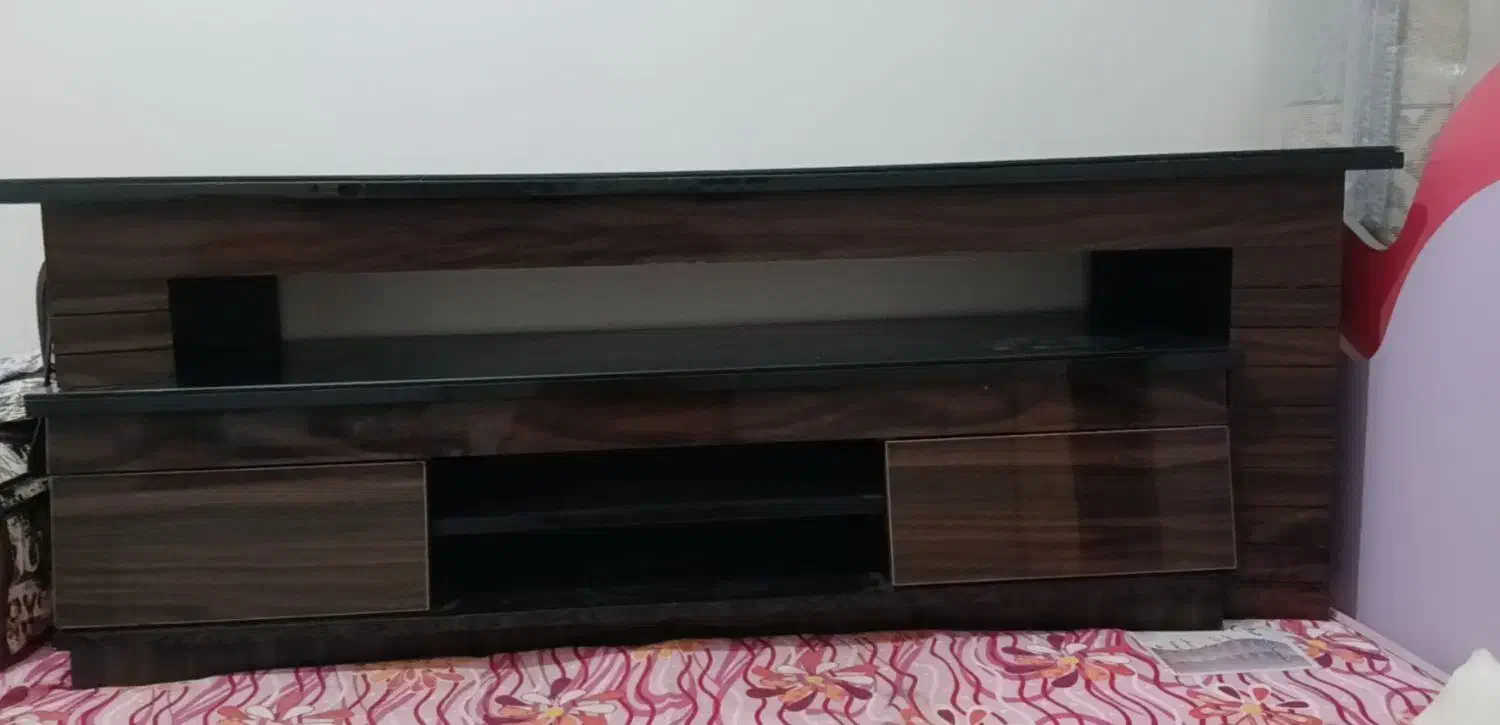 میز تلوزیون در حد نو|میز تلویزیون|کاشان, راوند|دیوار