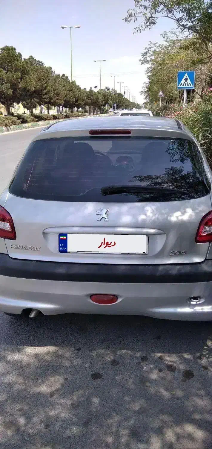 206تیپ ۶ اتوماتیک|خودرو سواری و وانت|اصفهان, بهارستان|دیوار