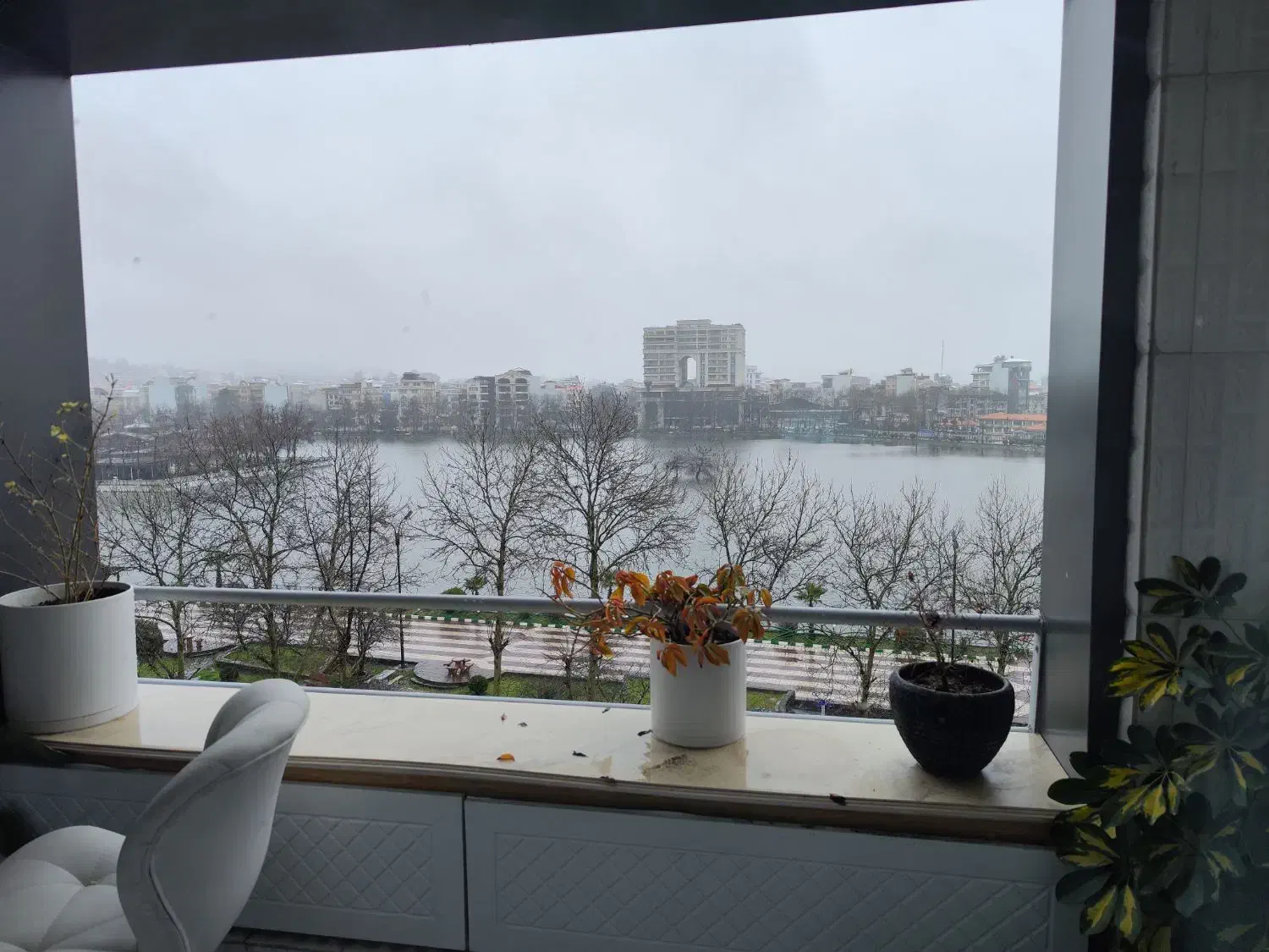 رهن و اجاره روبروی استخر ویو دار طبقه ششم|اجارهٔ آپارتمان|لاهیجان, کوی خزر|دیوار