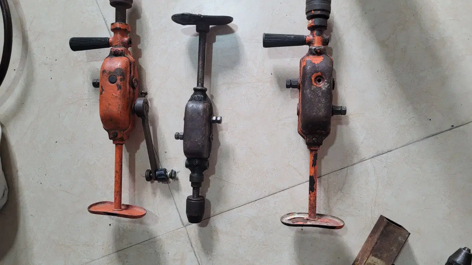 دریل دستی|کلکسیون اشیاء عتیقه|چهاردانگه (تهران), |دیوار