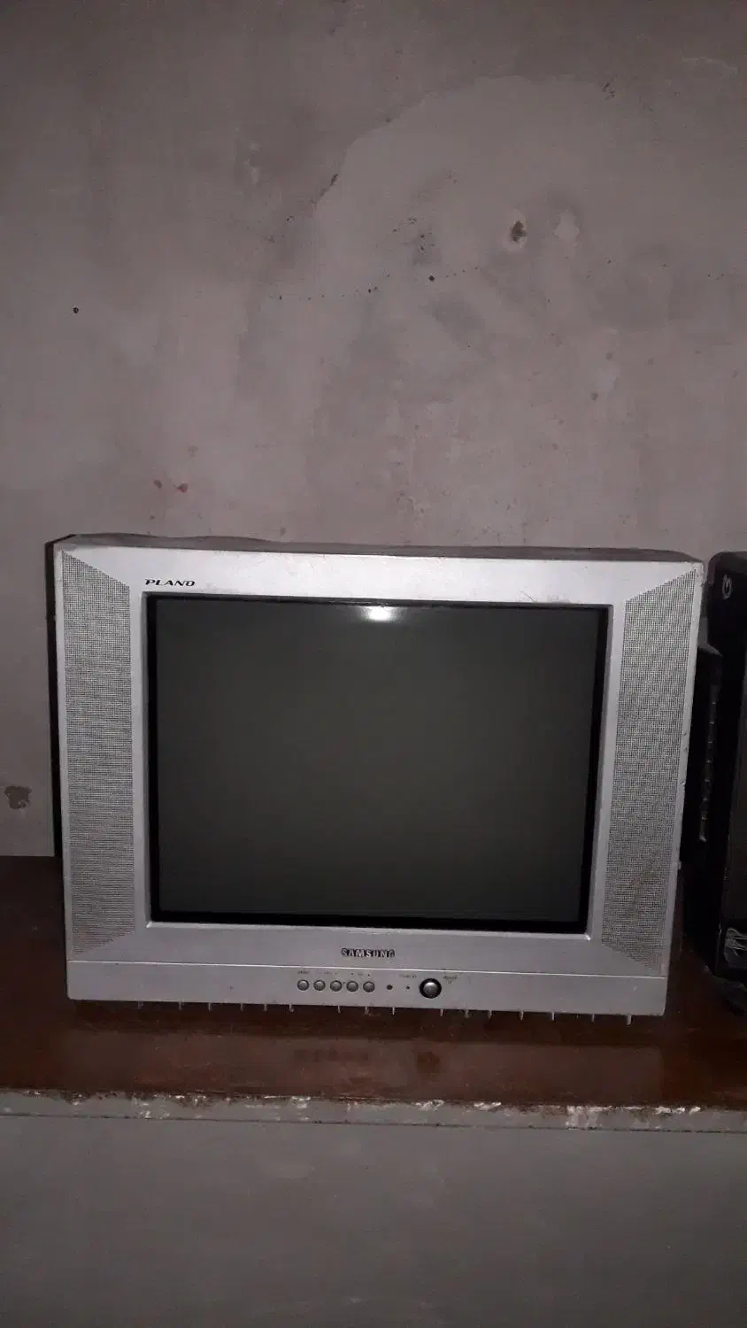 دو عدد تلویزیون ۲۱ اینج|تلویزیون و پروژکتور|شوشتر, |دیوار