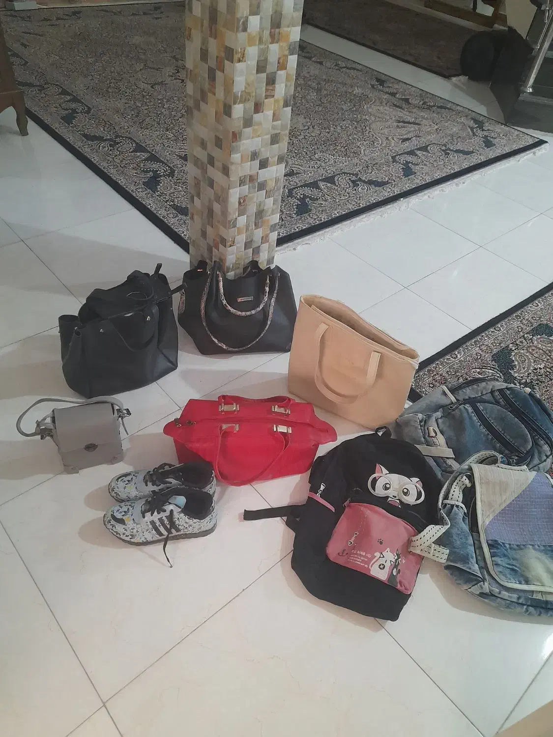 کیف ها|کیف، کفش، کمربند|محمدشهر, عباس آباد|دیوار