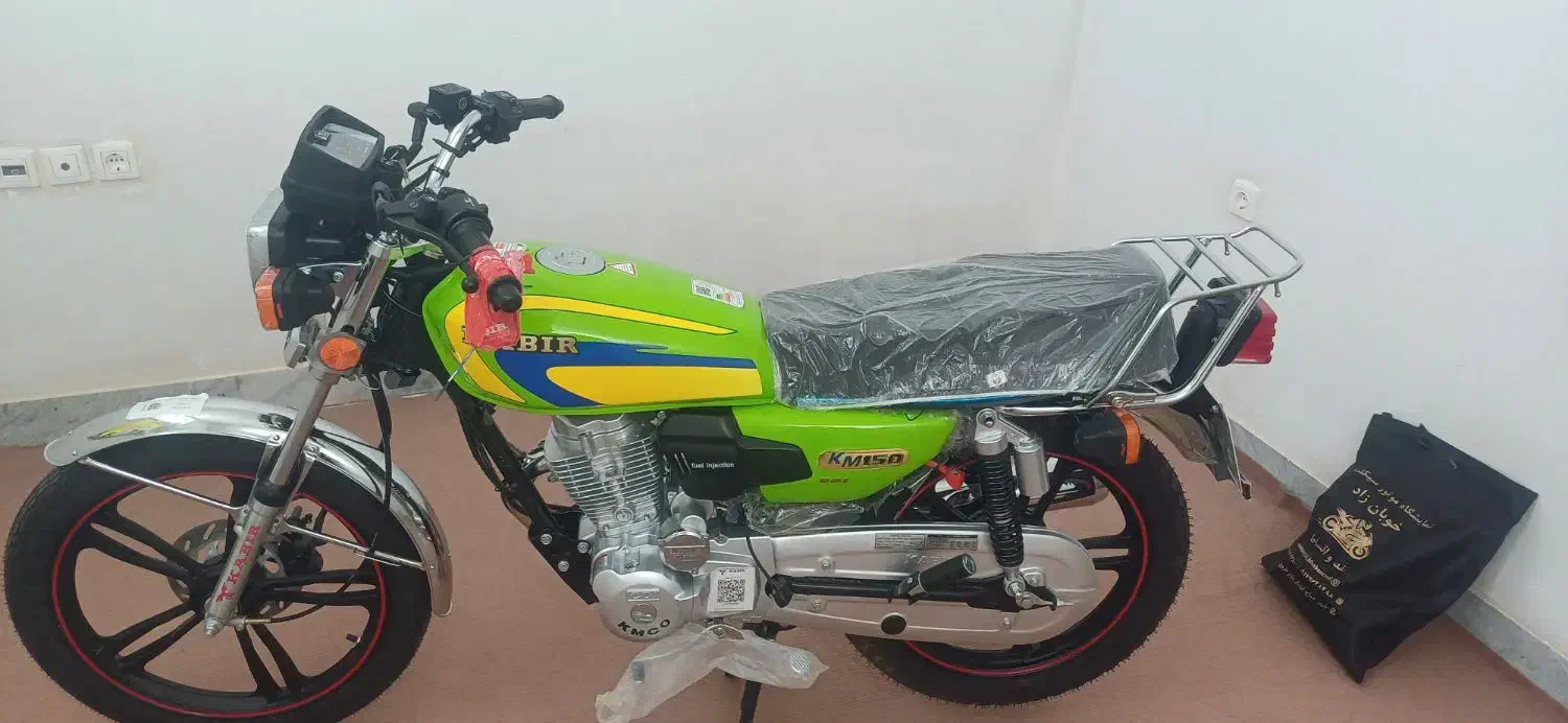 موتورسیکلت ۱۴۰۴ صفرکیلومتر|موتورسیکلت|بستک, |دیوار