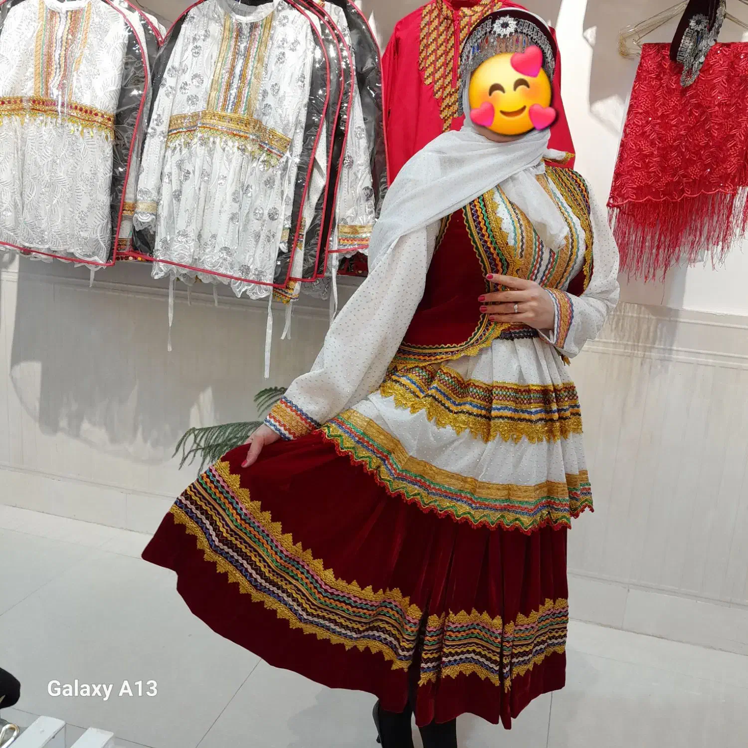 لباس محلی آتنا|لباس|قوچان, |دیوار