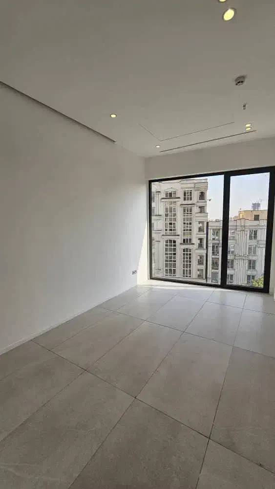 230متر 3خواب زعفرانیه تراس قابل چیدمان غرق در نور