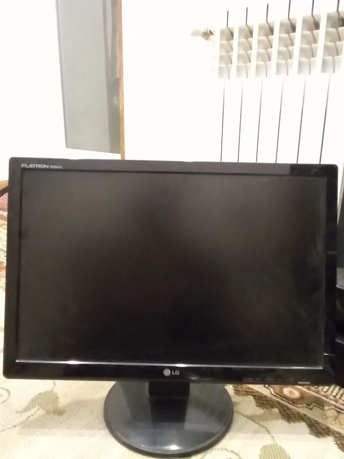 ۴ عدد مانیتور ال جی اصلی|قطعات و لوازم جانبی رایانه|کرج, فاز ۳ گوهردشت|دیوار