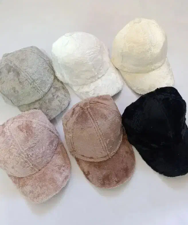 کلاه نقابی تدی|لباس|همدان, |دیوار