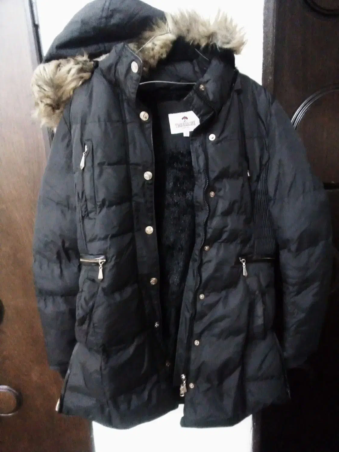 کاپشن و شلوار گرم|لباس|خوی, |دیوار