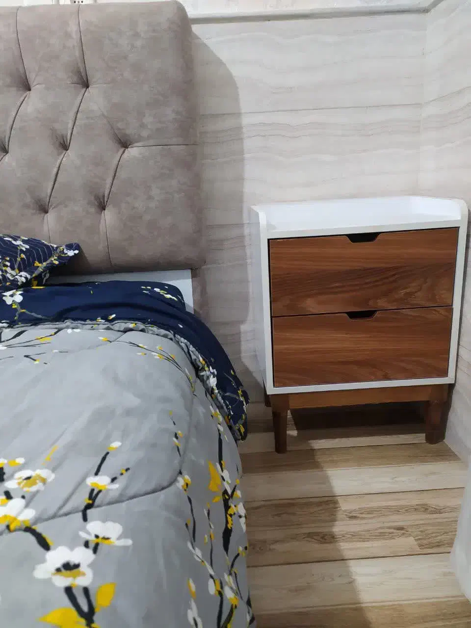 سرویس خواب|تخت و سرویس خواب|سمنان, |دیوار