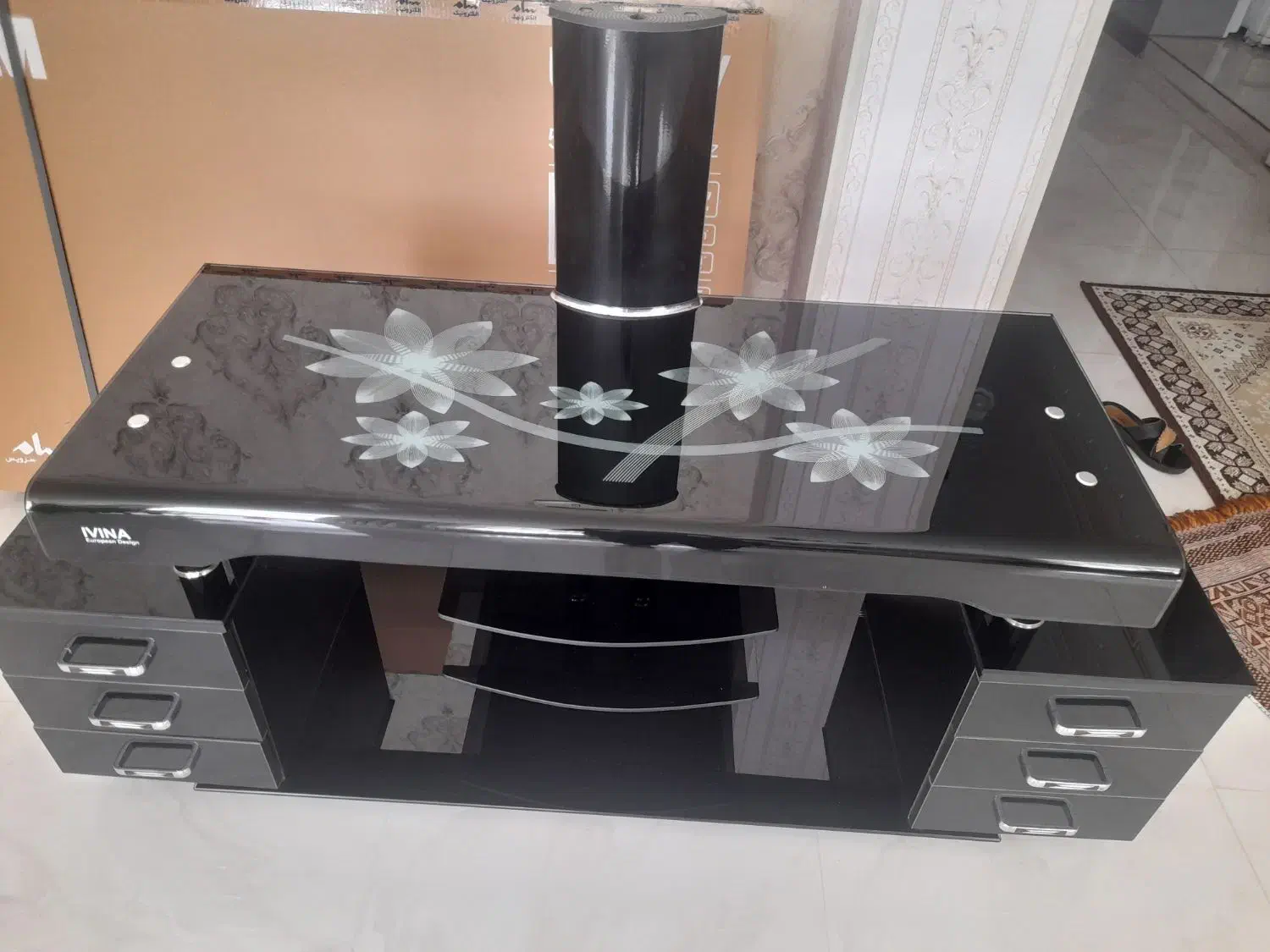 میز تلویزیونی|میز تلویزیون|بروجن, |دیوار