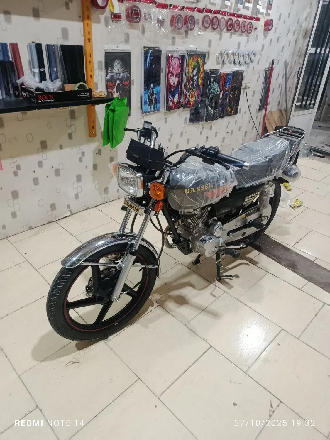 موتور ۲۰۰باسل خشک کارخونه|موتورسیکلت|ریگان, |دیوار