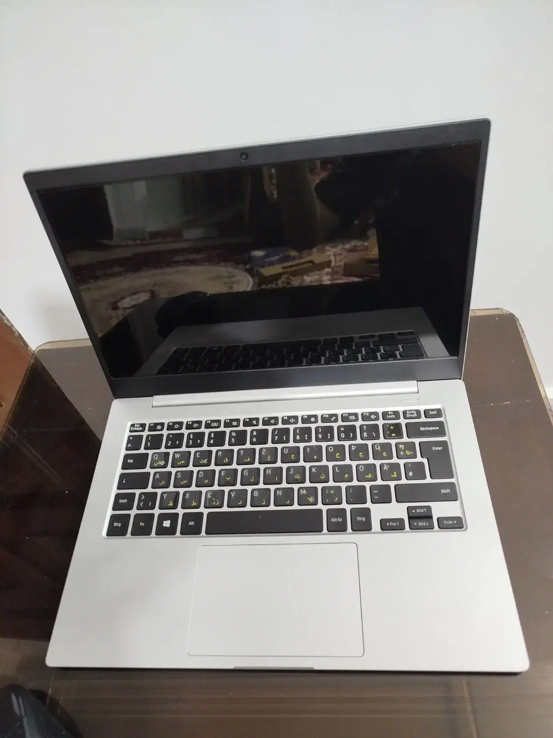 لب تاب|رایانه همراه|مشهد, کوشش|دیوار