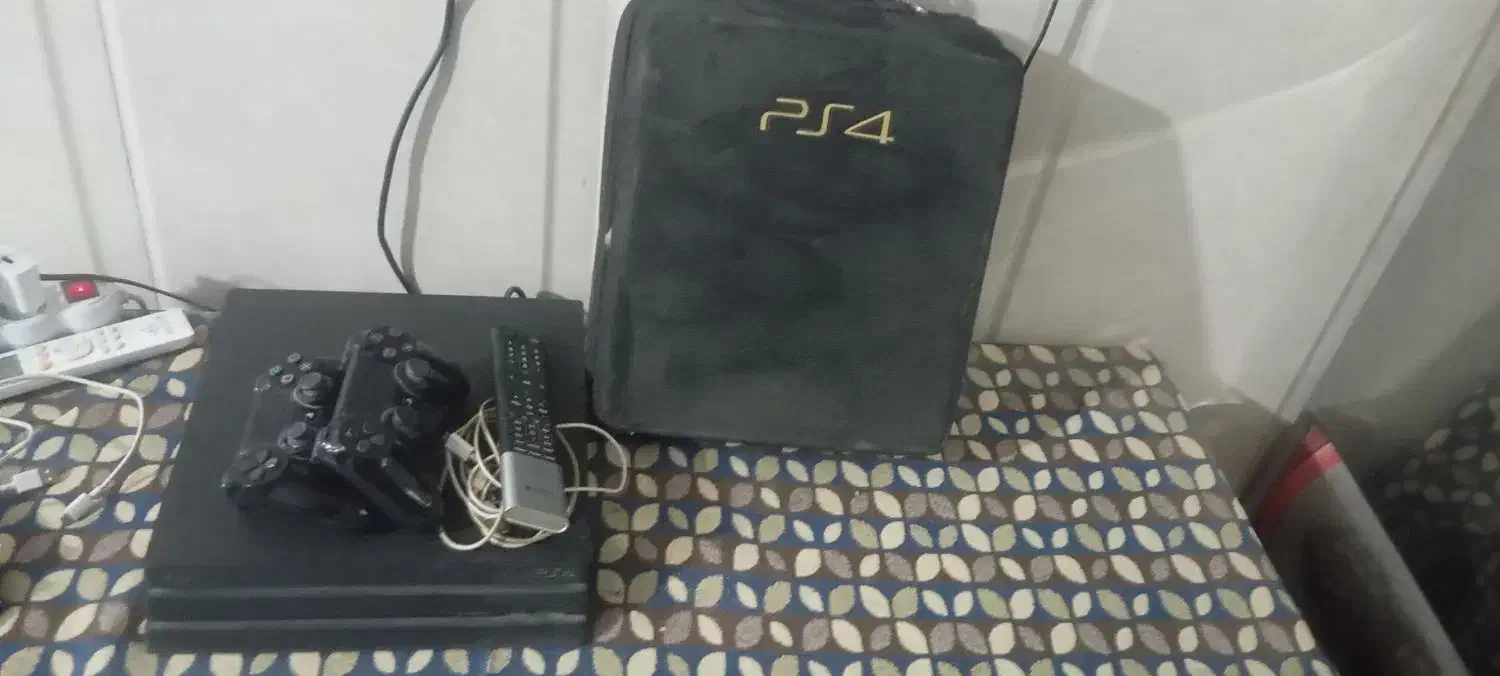 ps4 پرو و تلویزیون 55|کنسول، بازی ویدئویی و آنلاین|گنبد کاووس, |دیوار