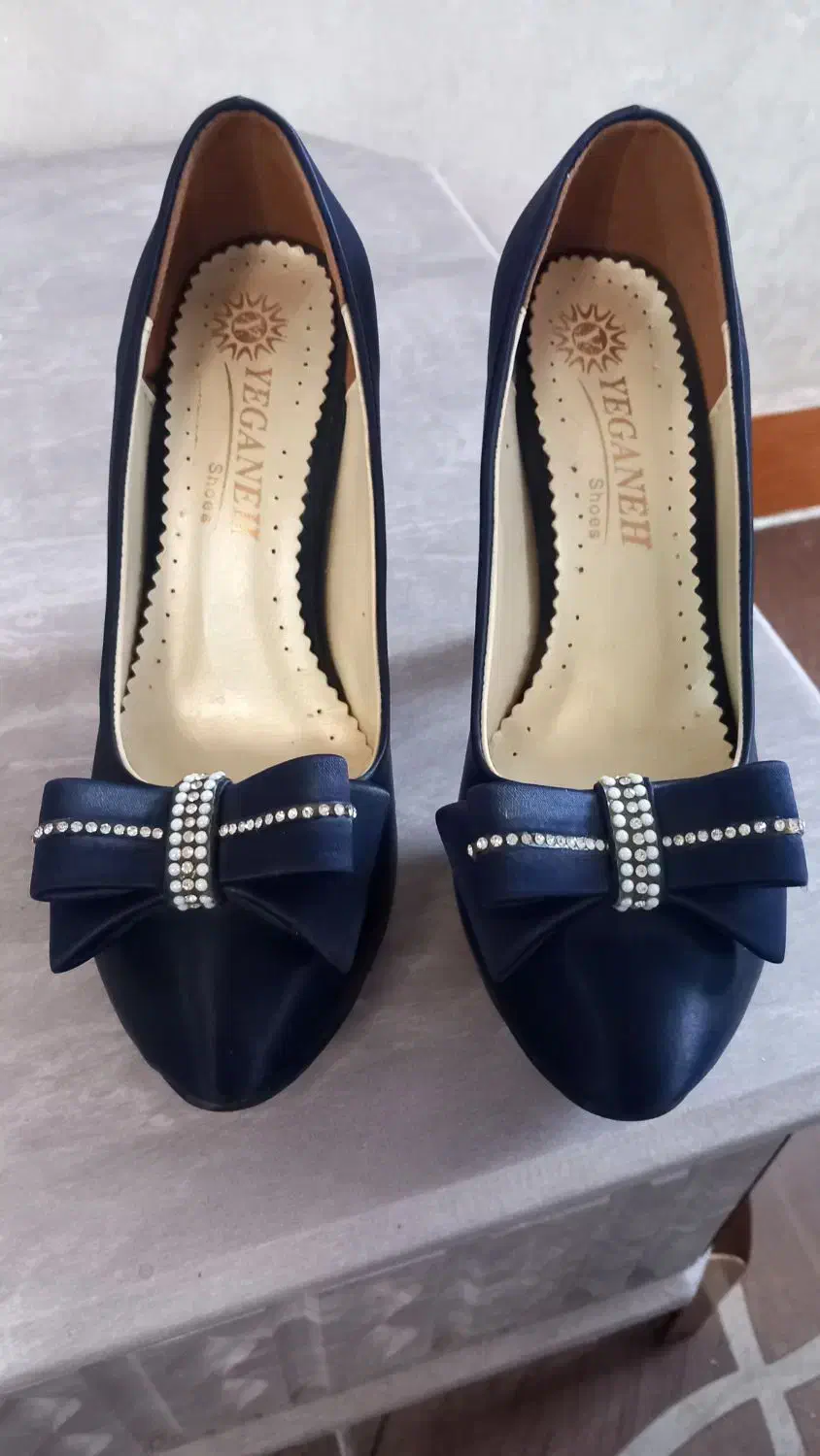 کفش مجلسی|کیف، کفش، کمربند|رشت, شهرک شهید مفتح|دیوار