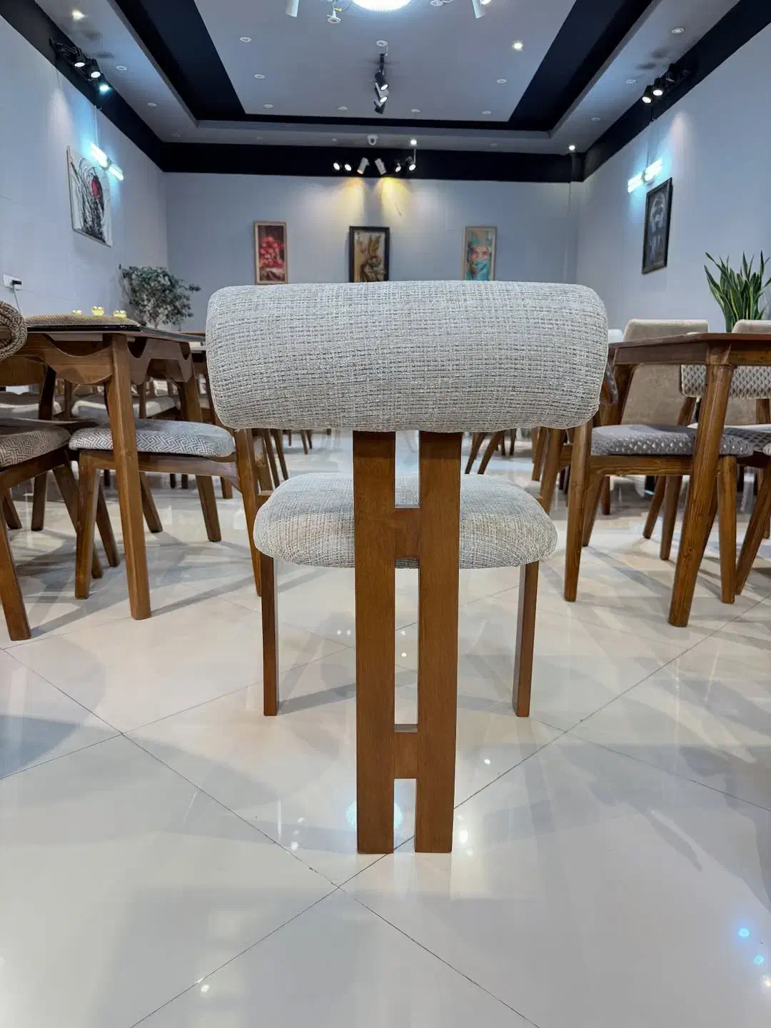 سبکی متفاوت* ارسال همان روز* تنوع*کیفیت* ضمانت|مبلمان خانگی و میز عسلی|شیراز, محراب|دیوار