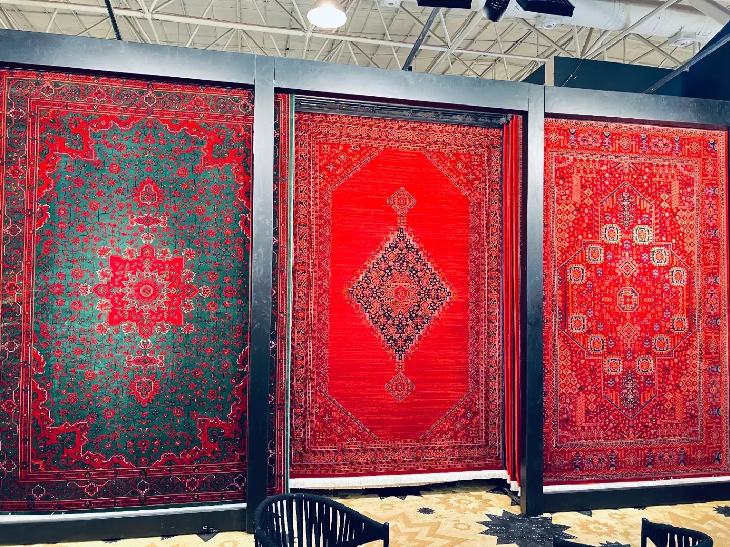 فرش اسپادانا رقیب فرش دستبافت ۱۵۰۰ شانه تراکم ۴۵۰۰|فرش|شیراز, شهرک سراج|دیوار