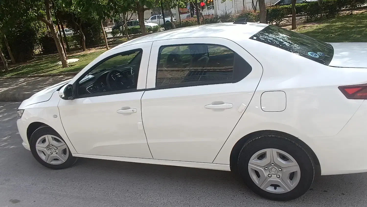 تارا دنده V1 سفید صفر 404|خودرو سواری و وانت|مشهد, امامیه (شهرک غرب)|دیوار