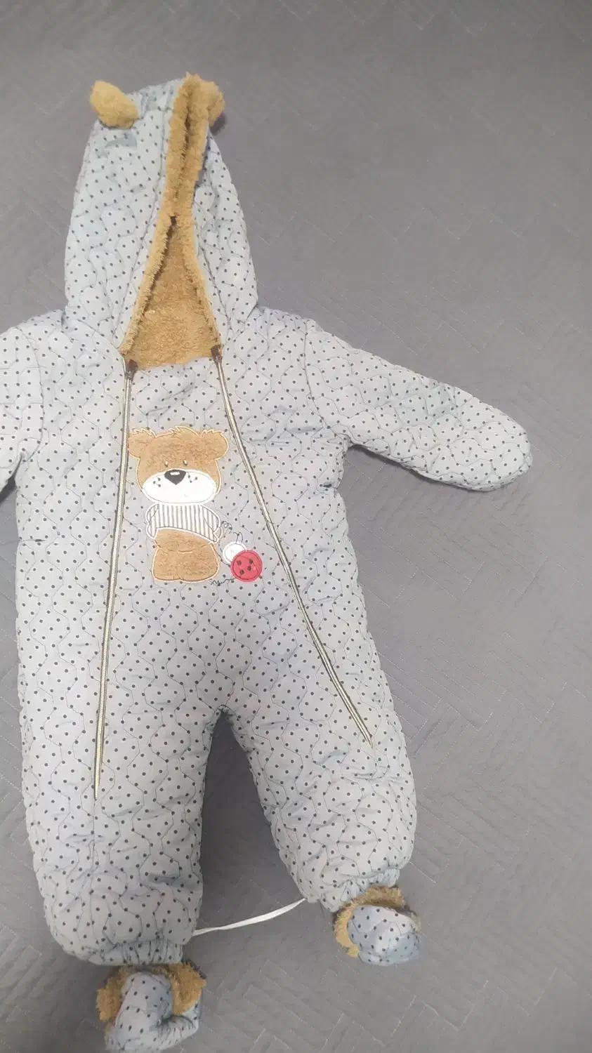 سرهم بچه|کفش و لباس بچه|بانه, |دیوار