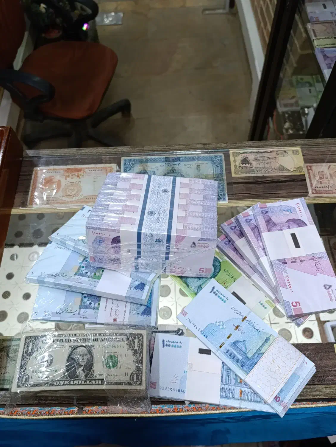 پول نو برای مراسم شادی|کلکسیون سکه، تمبر، اسکناس|همدان, |دیوار