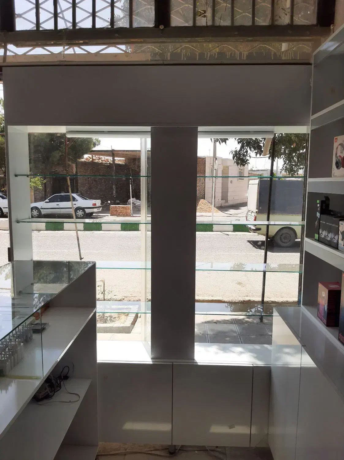 ویترین و دکوراسیون|فروشگاه و مغازه|تربت‌حیدریه, پائین ولایت|دیوار