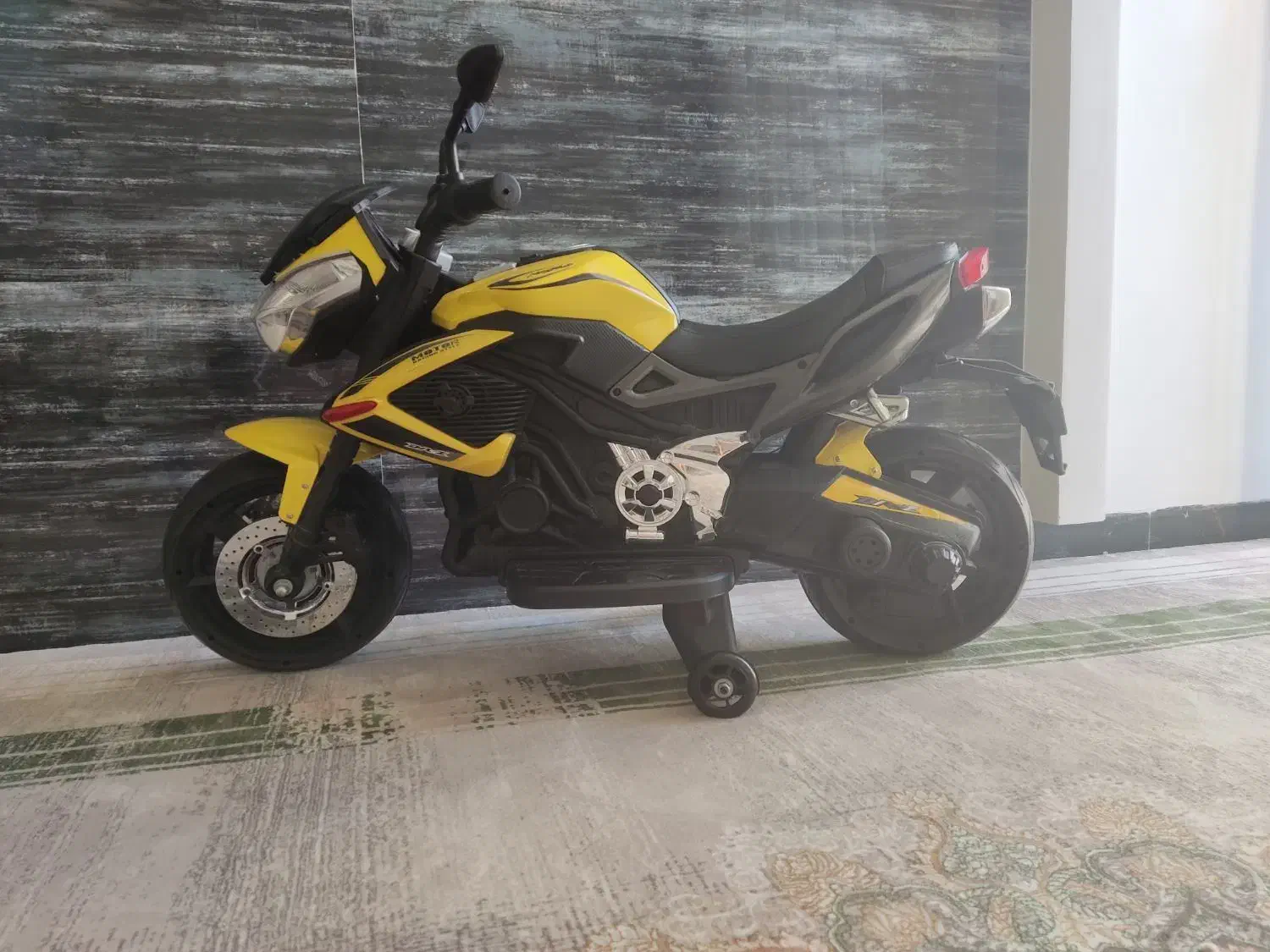 موتور شارژی دوموتوره درحد نو|اسباببازی|نیریز, |دیوار